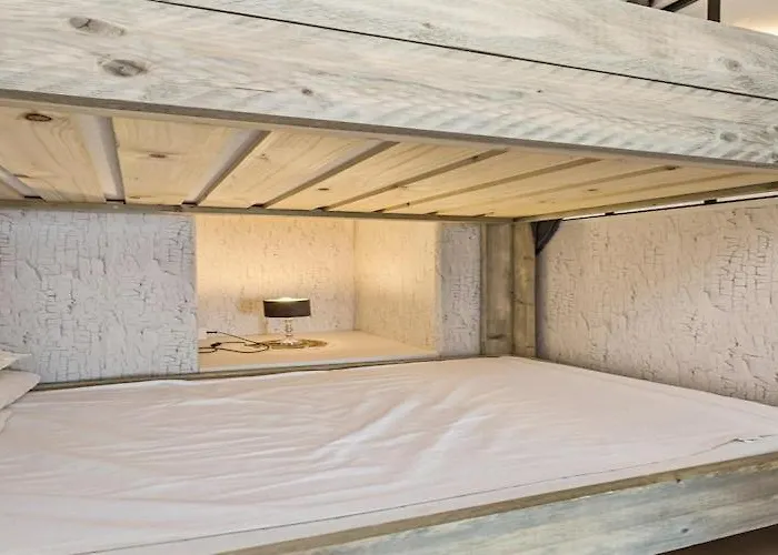 In With Sea Views דירה *