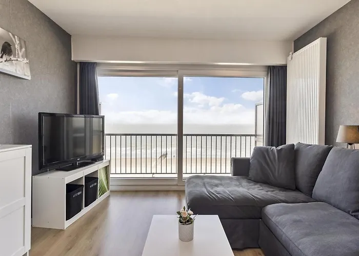 In With Sea Views דירה