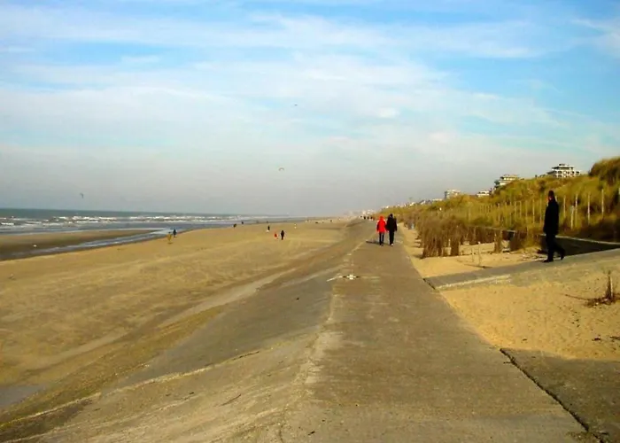 דירה In With Sea Views