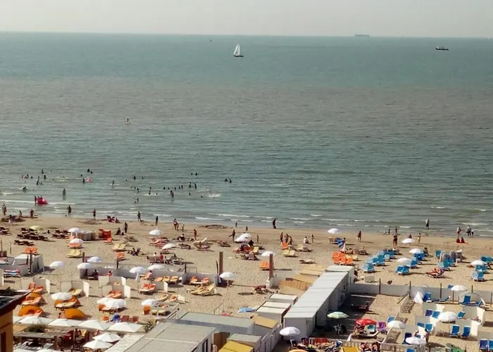 דירה In With Sea Views בלנקנברג